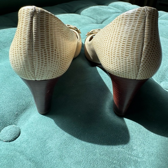 Tory Burch Mini Miller Snake Embossed Open Toe - Picture 3 of 10